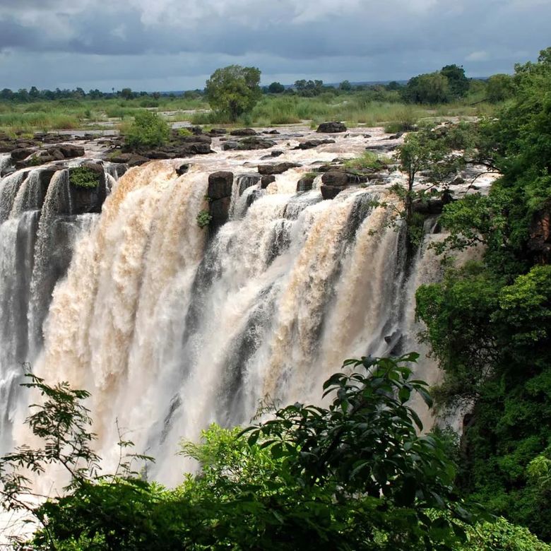 Victoria Falls Tour